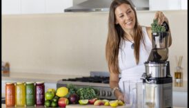 DIY Juice Artistry 5 βήματα για παραδεχτείτε μετατρέψετε την λιχουδιές σας σε τουλάχιστον ένα Fresh Juice Studio 6 DIY Juice Artistry: Μεταμορφώνοντας την κουζίνα σας σε ένα Fresh Juice Studio