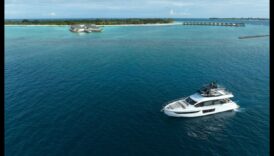 Πλούσια Όαση: Βουτήξτε στη χρυσή πολυτέλεια