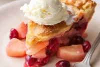 Tangy Pear Cranberry Pie