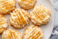 Paradise Pineapple Coconut Macarons