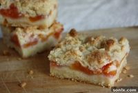 Buttery Peach Streusel Bars