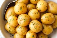 Fluffy Butter Potatoes