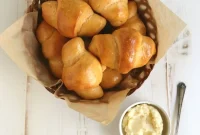 Fluffy Sweet Potato Rolls with Sweet Honey Butter