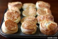 Golden Cheesy Popovers