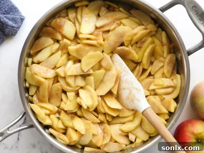apple pie filling in skillet