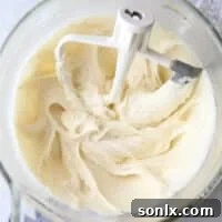 The creamiest cream cheese frosting
