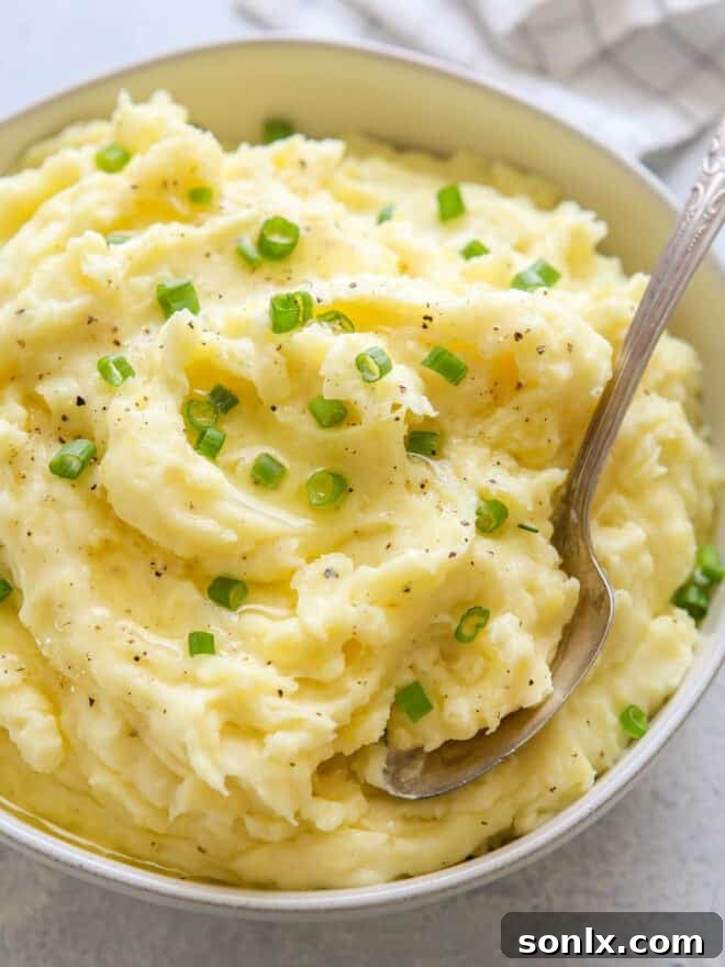 mashed potatoes in bowl with scallions
