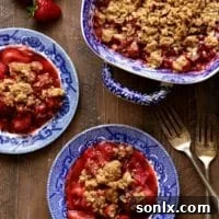 Delicious Strawberry, Raspberry and Rhubarb Crisp