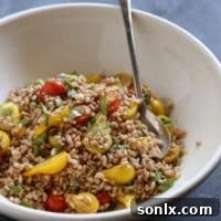 Farro Salad with Tomatoes and Basil, a healthy and delicious meal