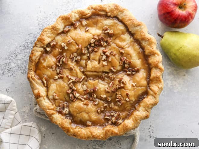 baked apple pear praline pie